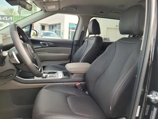 2026 Kia Carnival MPV LXS