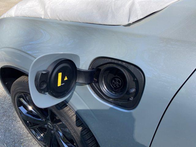 2026 Volvo XC60 Plug-In Hybrid Black Edition Ultra, T8 AWD Electric/Gasoline, Dark