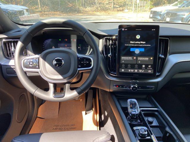 2026 Volvo XC60 Plug-In Hybrid Black Edition Ultra, T8 AWD Electric/Gasoline, Dark