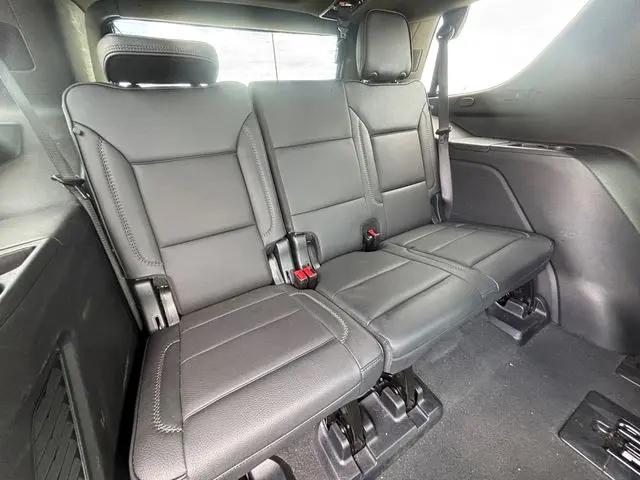 2025 GMC Yukon 4WD Denali