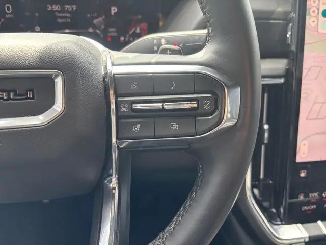 2025 GMC Yukon 4WD Denali