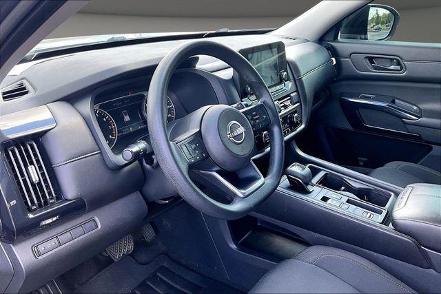 2024 Nissan Pathfinder S FWD