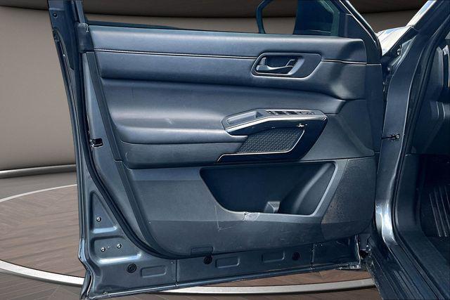 2024 Nissan Pathfinder S FWD