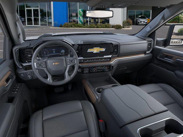 2026 Chevrolet Silverado 3500HD Crew Cab, Long Bed, LT Dual Rear Wheel, RWD