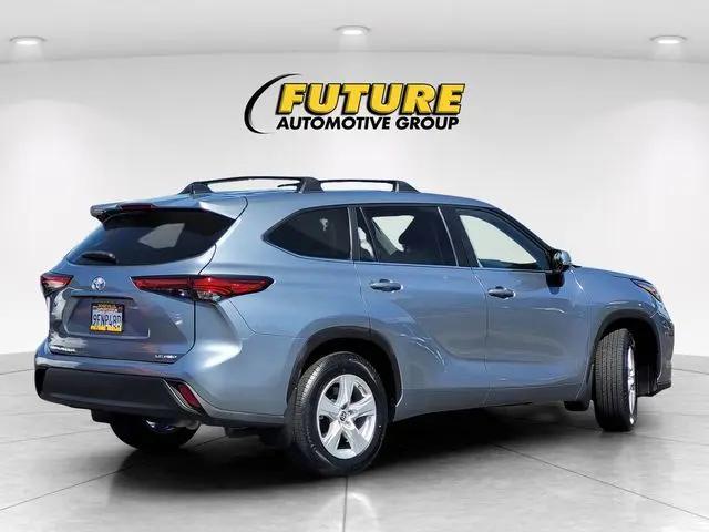 2023 Toyota Highlander LE