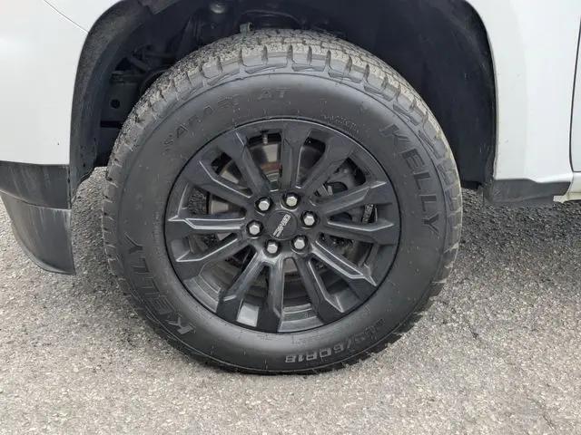 2022 GMC Canyon 2WD Crew Cab Short Box Elevation