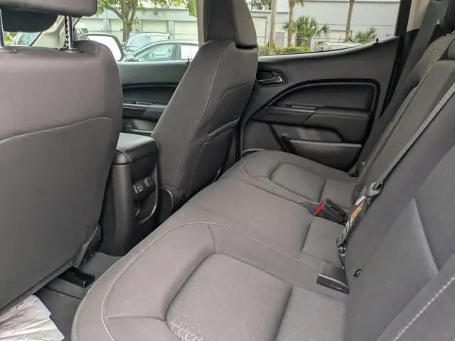 2022 GMC Canyon 2WD Crew Cab Short Box Elevation