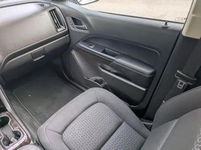 2022 GMC Canyon 2WD Crew Cab Short Box Elevation
