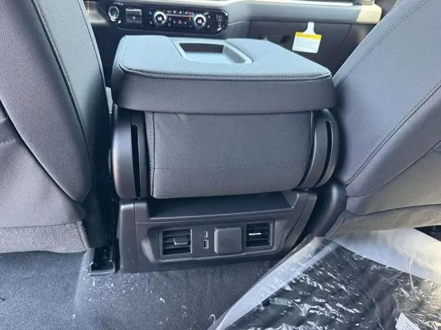2026 GMC Sierra 3500HD Crew Cab, Long Bed, SLE Dual Rear Wheel, 4WD