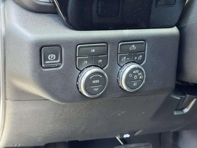 2026 GMC Sierra 3500HD Crew Cab, Long Bed, SLE Dual Rear Wheel, 4WD