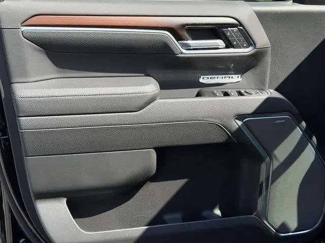 2026 GMC Sierra 1500 Crew Cab, Short Bed, Denali, 4WD