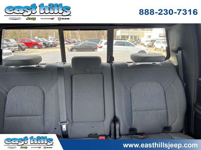 2022 Ram 1500 Big Horn Crew Cab 4x4 5'7" Box