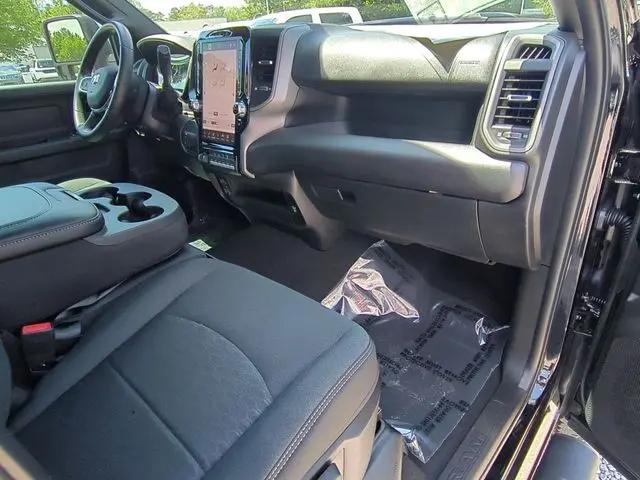 2026 Ram 2500 Black Express Crew Cab 4x4 64 Box