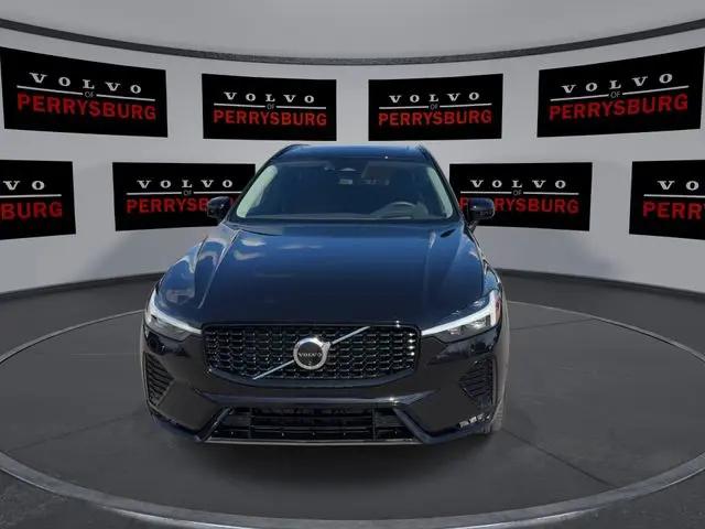2024 Volvo XC60 B5 Ultimate Dark Theme