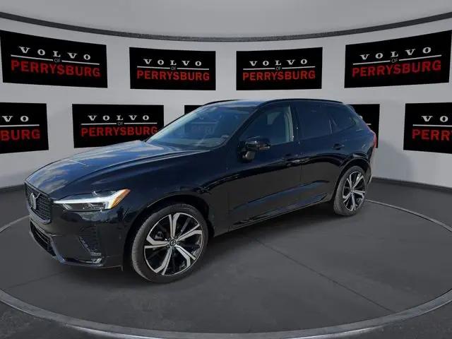 2024 Volvo XC60 B5 Ultimate Dark Theme