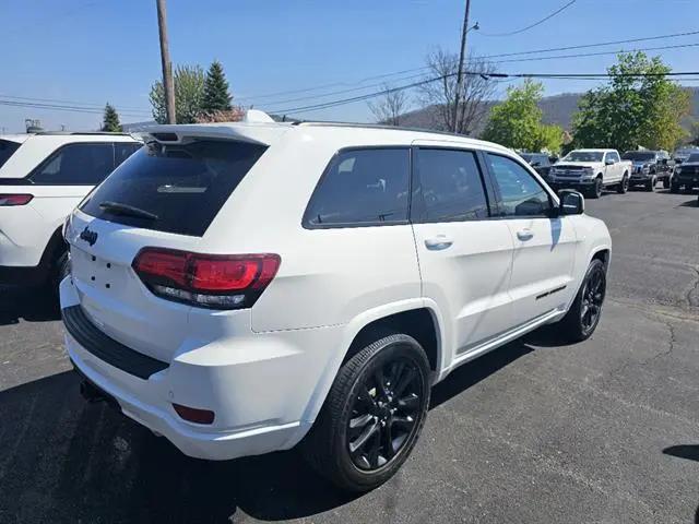 2021 Jeep Grand Cherokee Laredo X 4x4