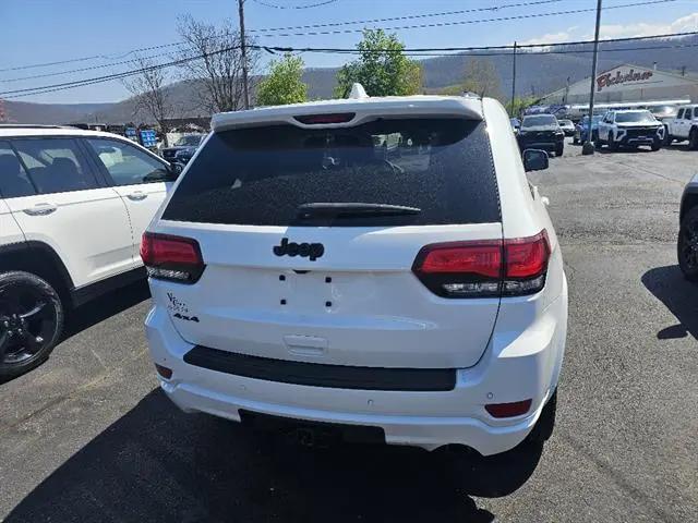 2021 Jeep Grand Cherokee Laredo X 4x4