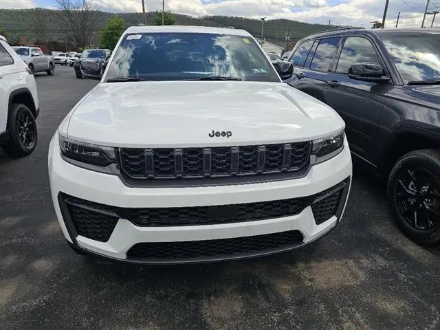 2026 Jeep Grand Cherokee L Altitude 4x4