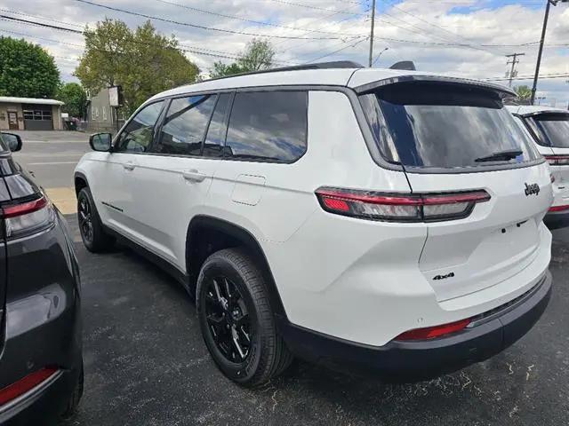 2026 Jeep Grand Cherokee L Altitude 4x4