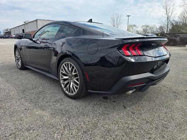 2025 Ford Mustang GT Premium Fastback