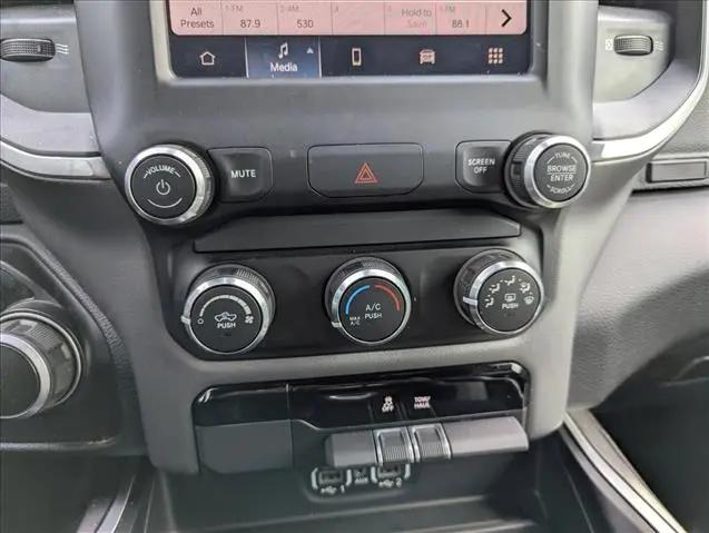 2022 Ram 1500 Big Horn Crew Cab 4x2 5'7" Box