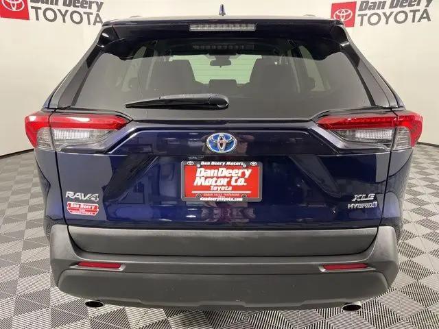 2021 Toyota RAV4 Hybrid XLE