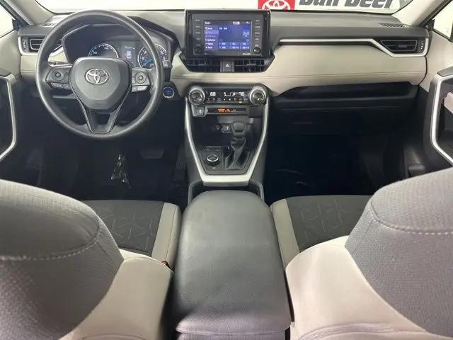 2021 Toyota RAV4 Hybrid XLE