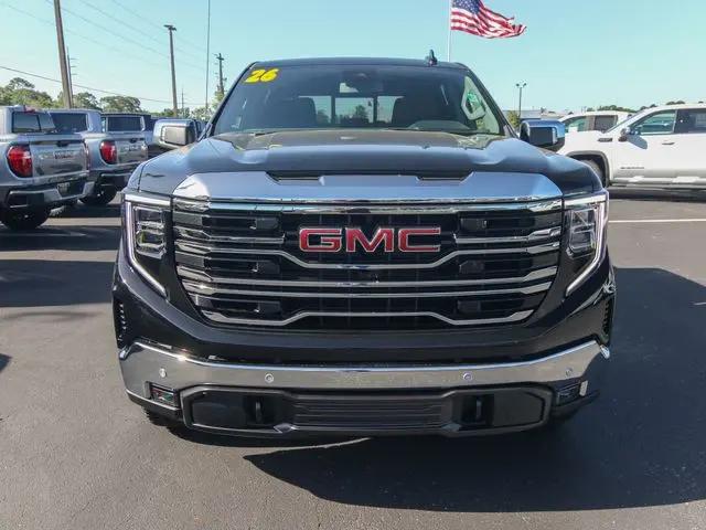 2026 GMC Sierra 1500 Crew Cab, Short Bed, SLT, 4WD