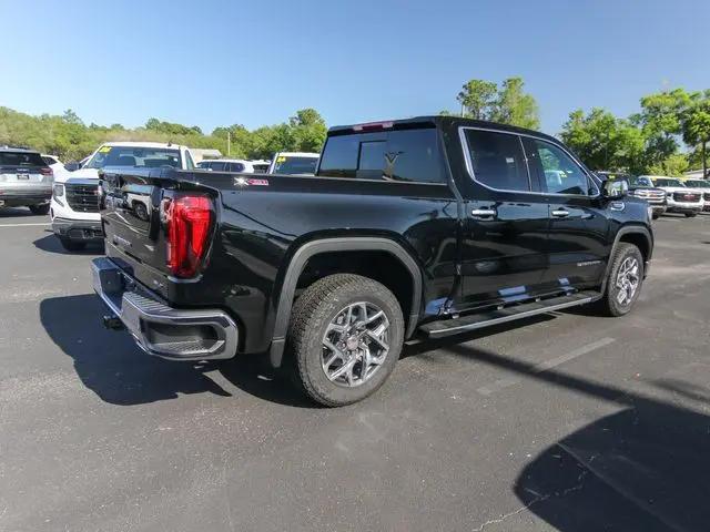 2026 GMC Sierra 1500 Crew Cab, Short Bed, SLT, 4WD