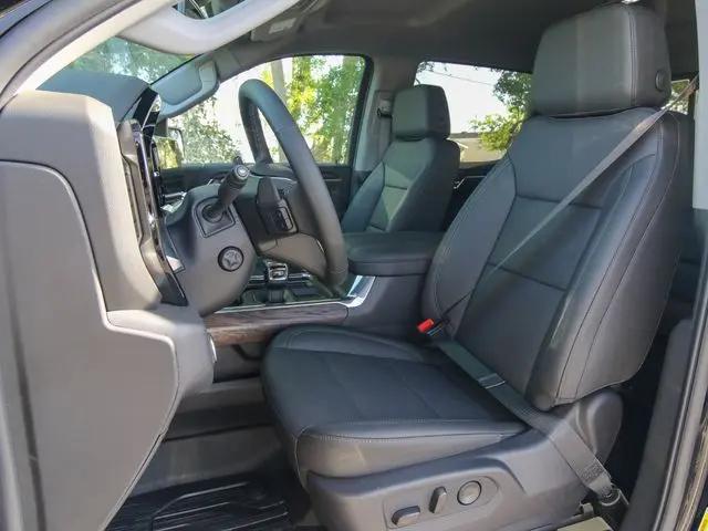 2026 GMC Sierra 1500 Crew Cab, Short Bed, SLT, 4WD