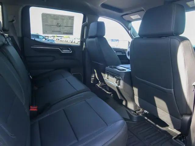 2026 GMC Sierra 1500 Crew Cab, Short Bed, SLT, 4WD