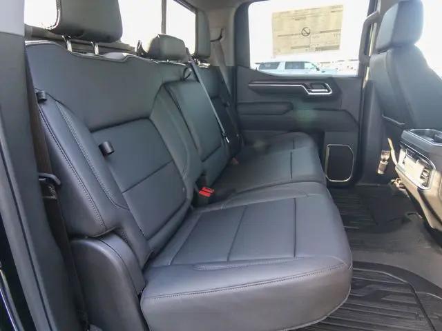 2026 GMC Sierra 1500 Crew Cab, Short Bed, SLT, 4WD