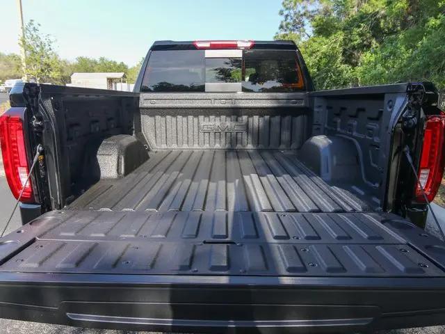 2026 GMC Sierra 1500 Crew Cab, Short Bed, SLT, 4WD