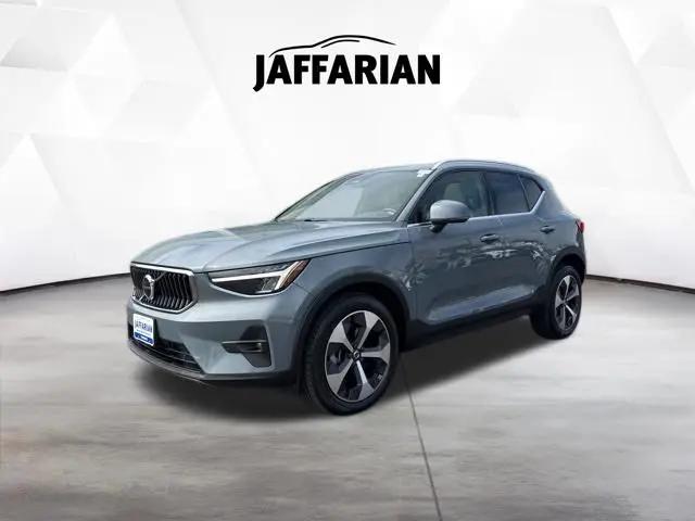 2023 Volvo XC40 B5 Plus Bright Theme for sale in Haverhill, MA