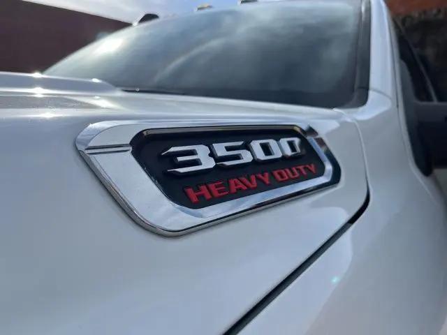 2024 Ram 3500 Tradesman/SLT/Laramie/Limited