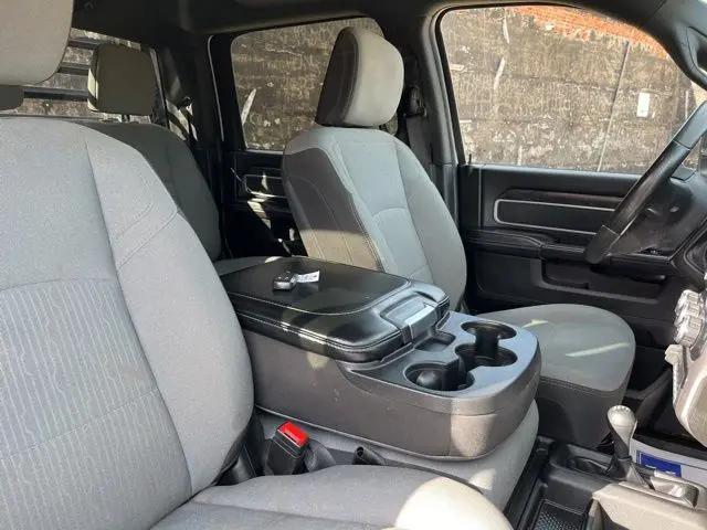 2024 Ram 3500 Tradesman/SLT/Laramie/Limited