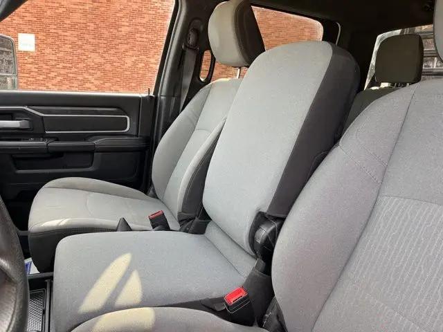 2024 Ram 3500 Tradesman/SLT/Laramie/Limited