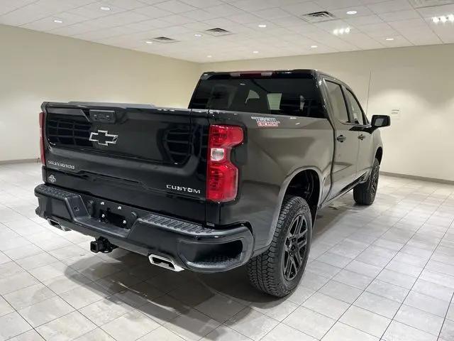 2026 Chevrolet Silverado 1500 4WD Crew Cab Short Bed Custom Trail Boss