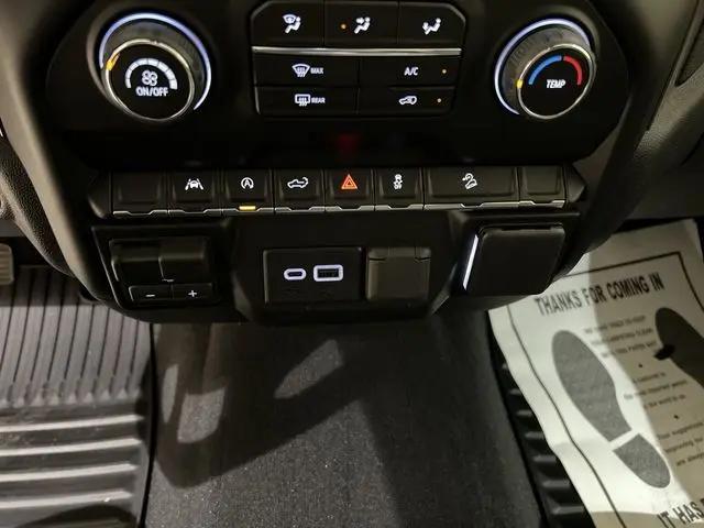 2026 Chevrolet Silverado 1500 4WD Crew Cab Short Bed Custom Trail Boss