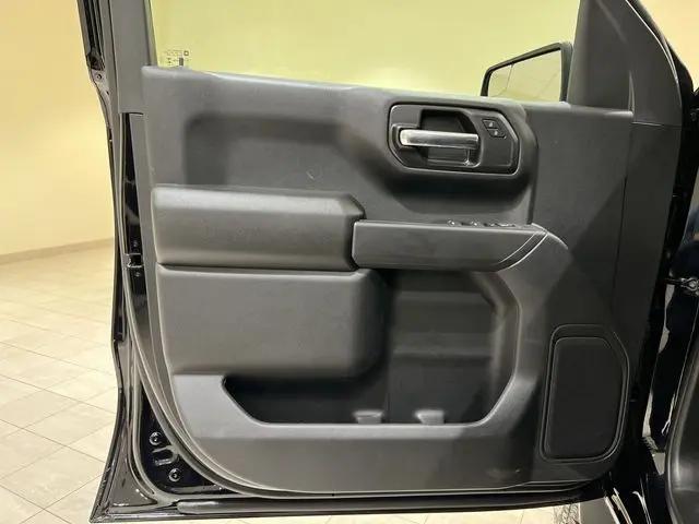 2026 Chevrolet Silverado 1500 4WD Crew Cab Short Bed Custom Trail Boss