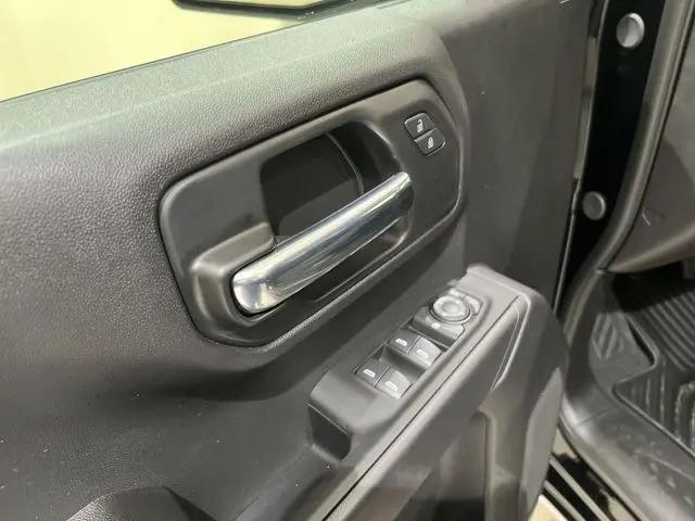 2026 Chevrolet Silverado 1500 4WD Crew Cab Short Bed Custom Trail Boss