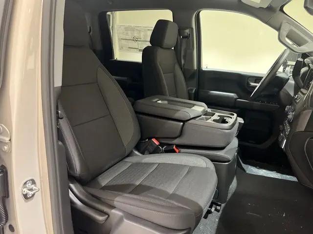 2026 Chevrolet Silverado 2500HD Crew Cab, Standard Bed, WT, 4WD