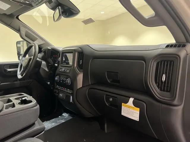 2026 Chevrolet Silverado 2500HD Crew Cab, Standard Bed, WT, 4WD