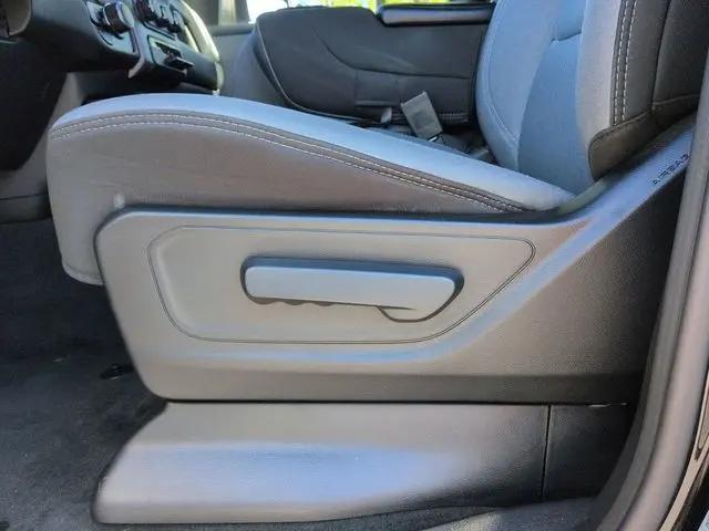 2022 Ram 1500 Big Horn Quad Cab 4x4 6'4" Box