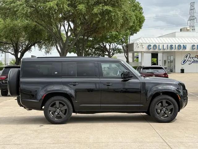 2023 Land Rover Defender 130 X-Dynamic SE
