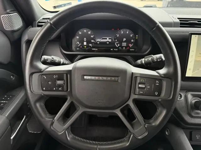 2023 Land Rover Defender 130 X-Dynamic SE