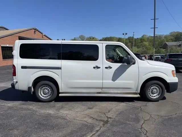 2017 Nissan 3500 S V6