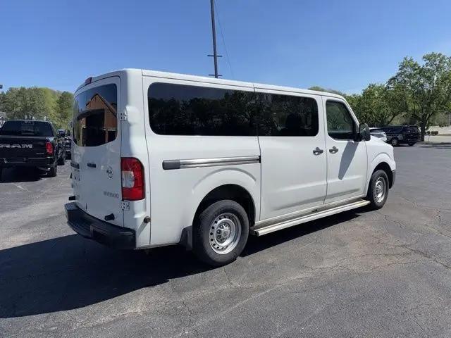 2017 Nissan 3500 S V6