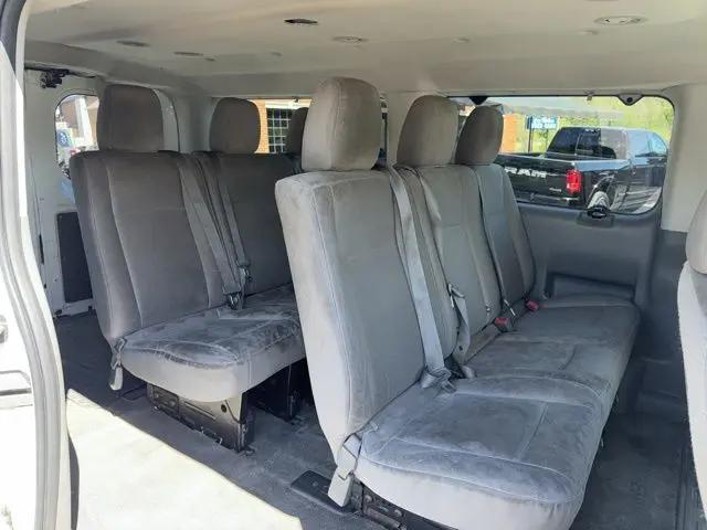 2017 Nissan 3500 S V6