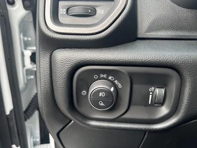 2026 Ram 3500 Tradesman Crew Cab 4x4 8' Box